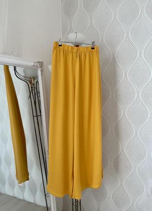 Прямые брюки размера xs от shein в желтом цвете1 фото