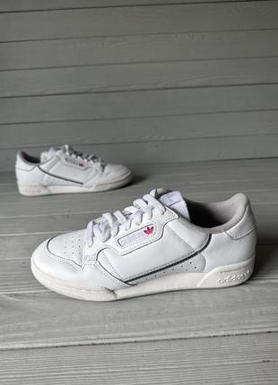 Кроссовки adidas continental