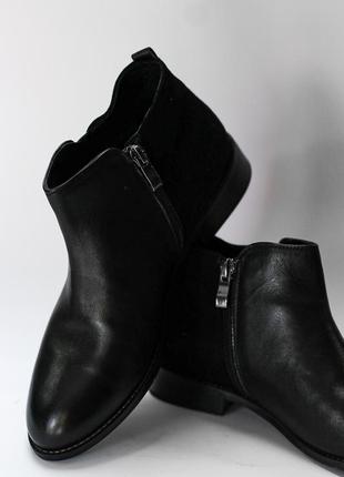 Женские демисезонные кожаные ботинки | kaddar3 фото