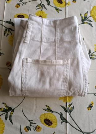 Белые джинсы, 38р, м4 фото