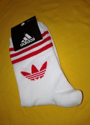 Носки adidas зеленые и красные1 фото