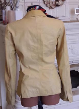 Желтый кожанный пиджак.2 фото
