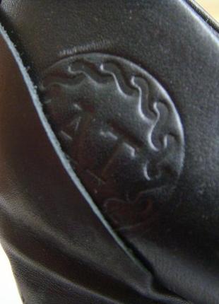 Оригінальні офісні туфлі c каблуком у футлярі #літо #оновлення гардеробу6 фото