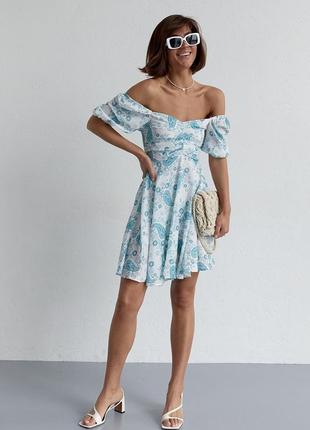 Женское бирюзовое шифновое летнее платье мини с драпировкой спереди6 фото