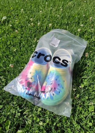 Крокси 🟥crocs classic lined tie dye clog black/multi8 фото