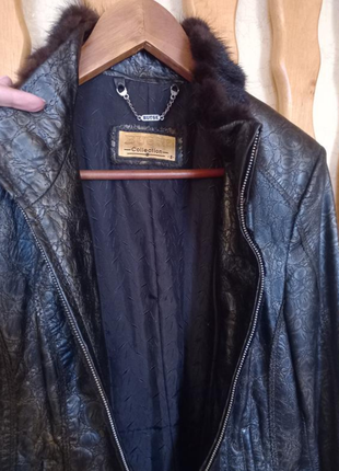 Роскошная кожаная куртка с норкой2 фото