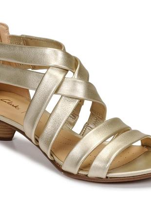 Р.38,39 clarks женские кожаные босоножки оригинал