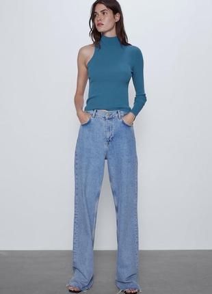 Кофтинка на одне плече zara