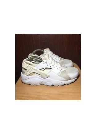 Женские кроссовки nike huarache run white