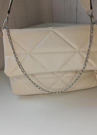 Модна молочна кремова бежева сумка каркасна багет жіноча сумочка нова але з дефектом 31452 фото