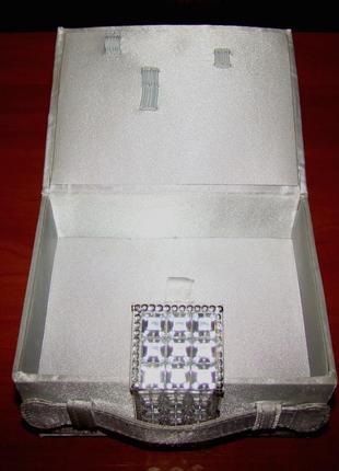 Картонна коробочка у формі валізки, виготовлена тканиною (шкатулка для прикрас)6 фото