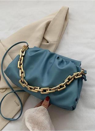 Тренд сумка голубая летняя с цепкой сумочка кросс-боди тренд1 фото