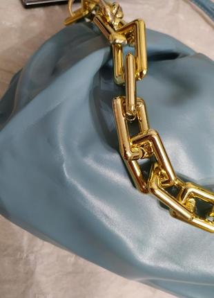 Тренд сумка голубая летняя с цепкой сумочка кросс-боди тренд8 фото