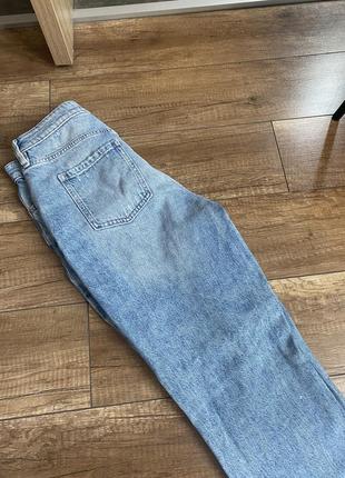 Рваные джинсы с потертостями средняя посадка4 фото