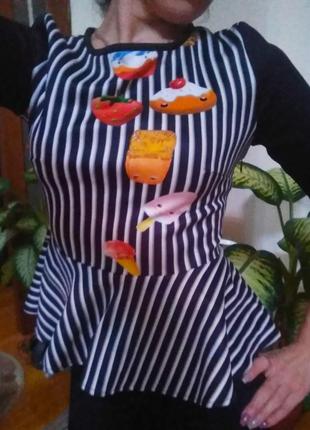 Блуза з баскою