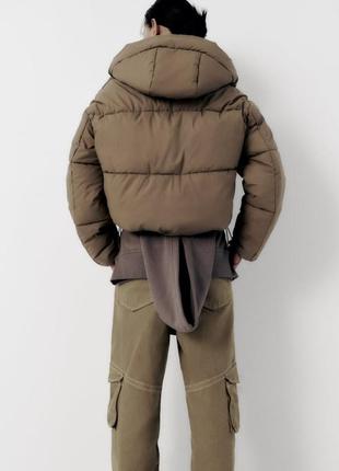 Коротка водовідштовхуюча куртка з високим коміром, капюшоном zara3 фото