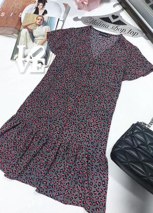Платье леопардовое свободного кроя платье на пуговицах 40 42 распродаж prettylittlething3 фото