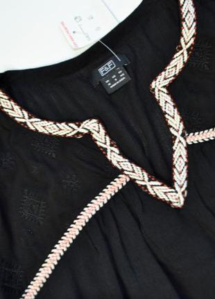 Новая черная вискозная блуза с окантовкой2 фото