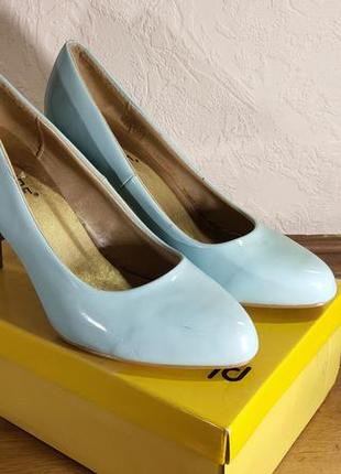 Туфли лодочки голубые
