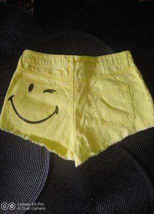 Джинсовые шорты