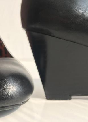 Туфлі на танкетці jessica simpson натуральна шкіра чорні9 фото