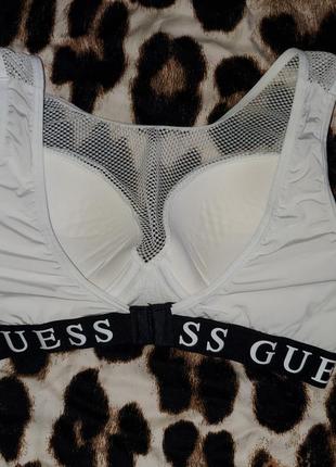 Топ с чашечками guess8 фото