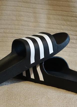 Чорні фірмові шльопанці — сланці adidas adilette aqua 40 1/2 р.