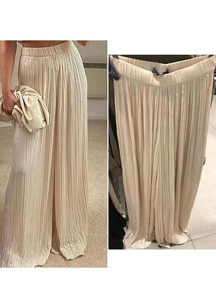 Шикарные брюки плиссе палаццо цвета айвори от zara