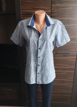 Стильная мужская рубашка в хорошем состоянии!