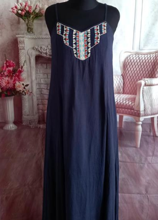 Платье сарафан с вышивкой2 фото