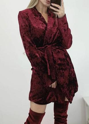 Велюровое бархатное платье блейзер пиджак missguided × carli bybel2 фото