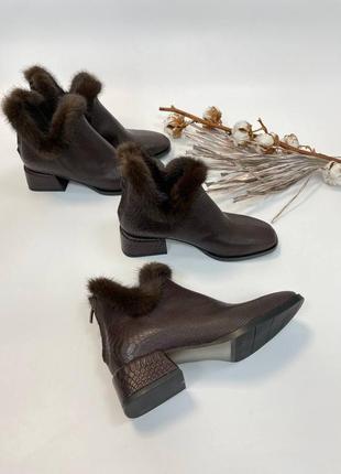Эксклюзивные ботинки из натуральной итальянской кожи и замша женские с мехом норки4 фото