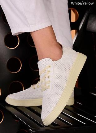 Кросівки-макасіни