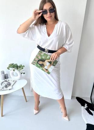 Стильное классическое классное красивое хорошенькое удобное модное трендовое простое платье малина белое6 фото