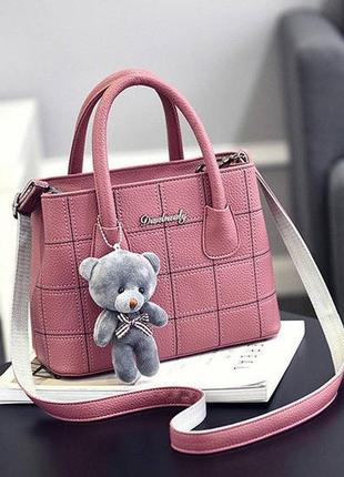 Жіноча міні сумочка з брелоком ведмедик, маленька сумка на плече рожевий