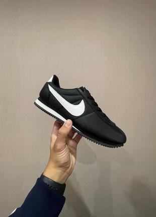 Чоловічі кросівки nike cortez classic leather