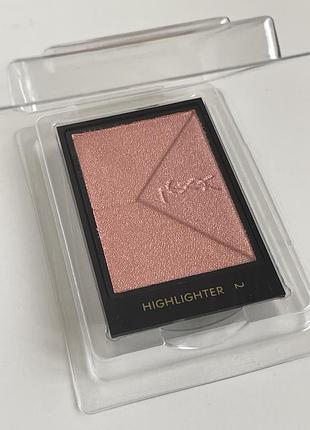 Yves saint laurent couture highlighter хайлайтер1 фото