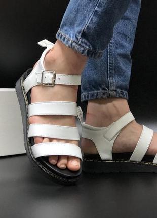 Жіночі шкіряні сандаліі dr. martens blaire hydro leather gladiator sandals white(36-40)8 фото