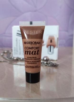 Тональная основа для лица матирующая deborah comfort mat foundation, тон 03 caramel beige