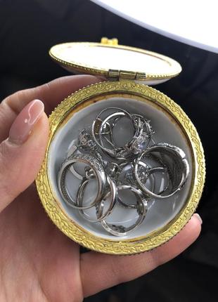 Серебряное кольцо с цирконием5 фото