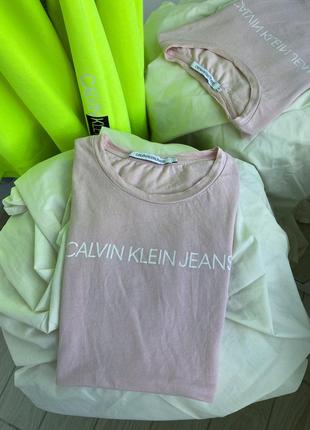 Футболка calvin klein jeans