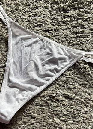 Новые,стильные,хлопковые трусики-стринги