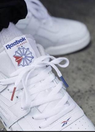 Дорогі та дуже стильні білі кросівки reebok оригінал1 фото