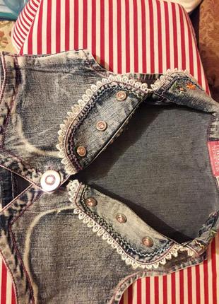 Джинсова жилкточка