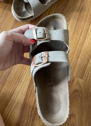 Шльопанці з супенатором preppy