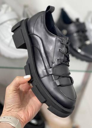 Жіночі демісезонні туфлі на шнурівці4 фото