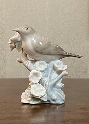 Порцелянова статуетка lladro «соловой».