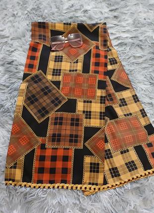 Шарф в стиле burberry.