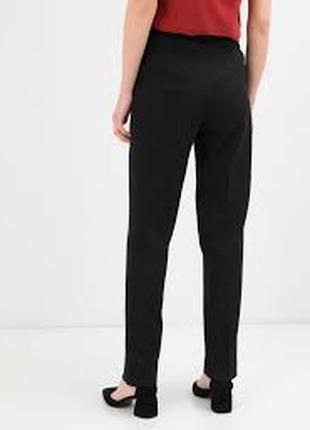 Базовые новые брюки фактурная ткань