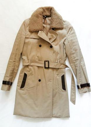 Бежевий плащ mango